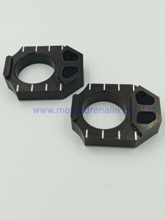  Motoadrenalin dorazy zadní osy (REAR AXLE BLOCK) Honda  CR 125/250 02-07, CRF 250/450 02-25 Black černé